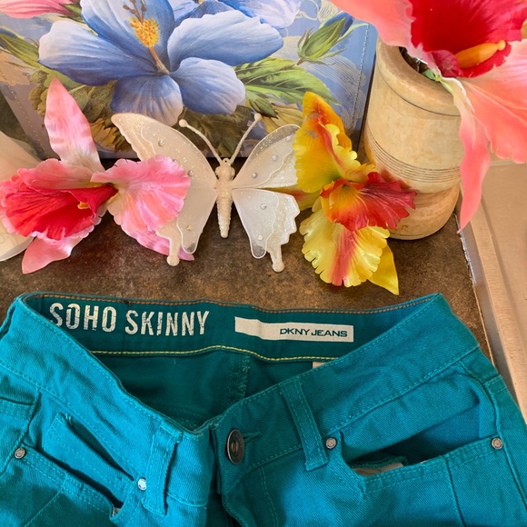 🌈 DNKY Soho Skinny Jeans - Picture 7 of 8